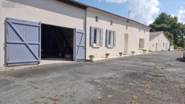 Maison individuelle à vendre à Jonzac en Charente-Maritime (17500), ref : 1863