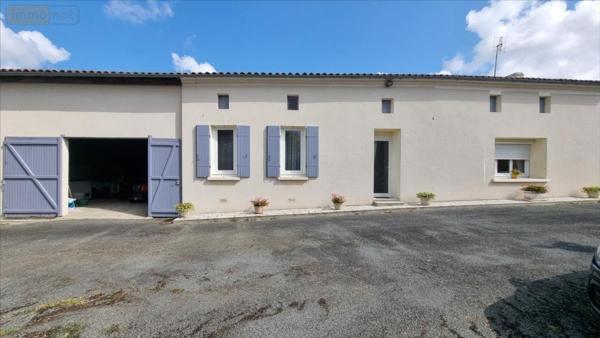 Maison individuelle à vendre à Jonzac en Charente-Maritime (17500), ref : 1863
