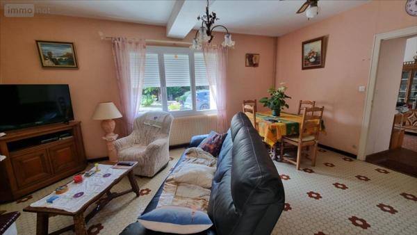 Maison individuelle à vendre à Jonzac en Charente-Maritime (17500), ref : 1863