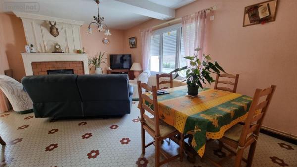 Maison individuelle à vendre à Jonzac en Charente-Maritime (17500), ref : 1863