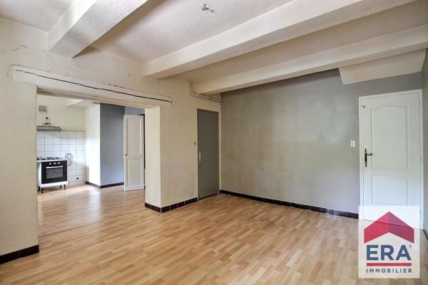 Immeuble de rapport à Orange 252m² - Local commercial et appartement!