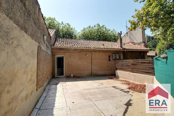 Immeuble de rapport à Orange 252m² - Local commercial et appartement!