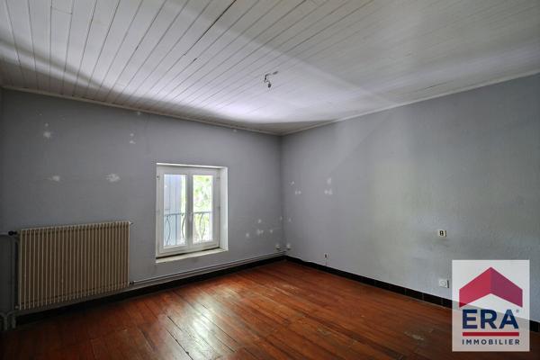 Immeuble de rapport à Orange 252m² - Local commercial et appartement!