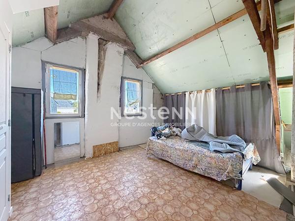 Maison spacieuse à vendre au coeur de Plouray avec terrain constructible