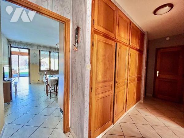 Opportunité en hyper centre d'Hazebrouck ! 

Idéalement située, belle maison individuelle des...