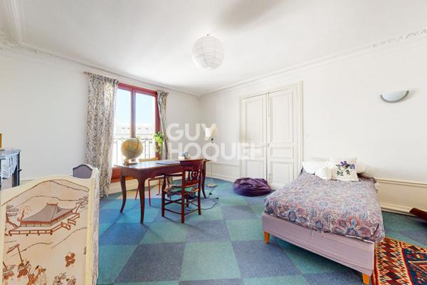 APPARTEMENT A RENOVER - 8 PIECES (231 m²) + BALCON (23 m²) - PARIS 9 CADET