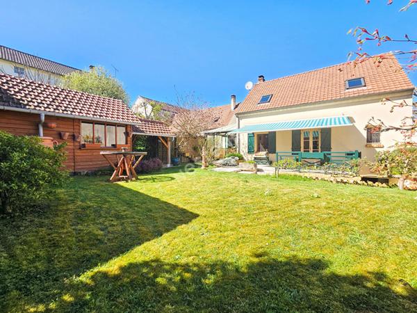 Maison avec vie de plain-pied, sous-sol total et possibilité 3 chambres à Longuesse