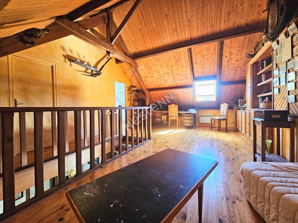 Maison avec vie de plain-pied, sous-sol total et possibilité 3 chambres à Longuesse