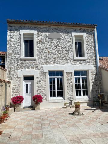 La Livinière (34210) Maison 264 m2, piscine sur un terrain de 2400 m2