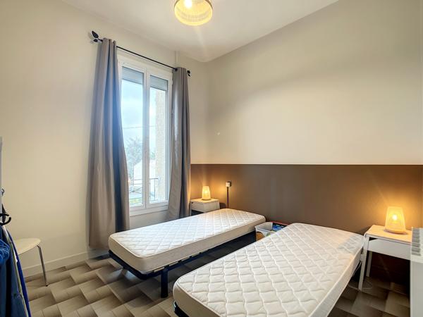 La Livinière (34210) Maison 264 m2, piscine sur un terrain de 2400 m2