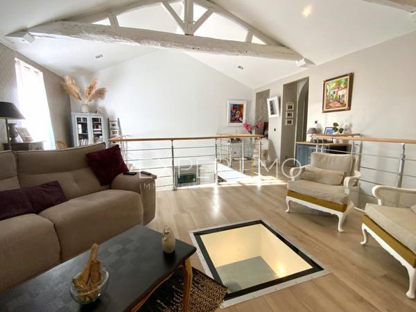 Talmont-Saint-Hilaire (85440) Maison de ville T9 de 264 m² en plein coeur du Centre Ville de Talmont-Saint-Hilaire