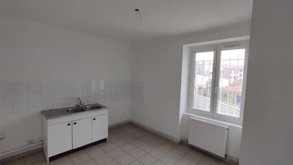 Appartement 2 pièces                                        - 42000 Saint-Étienne Réf : 13504