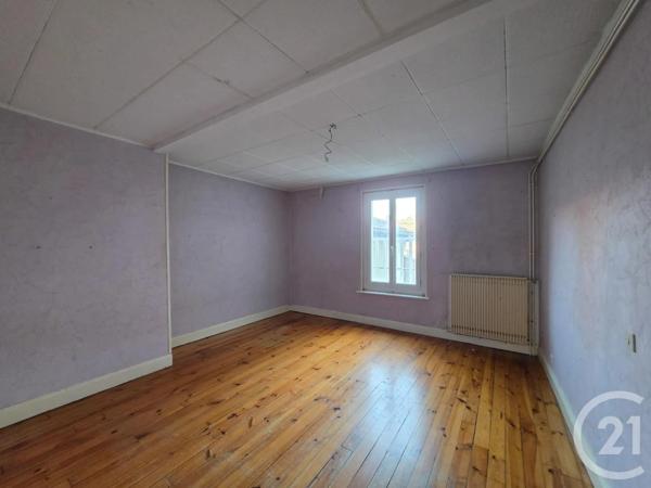 Immeuble à vendre  160 m 2   BRIOUDE  - 43