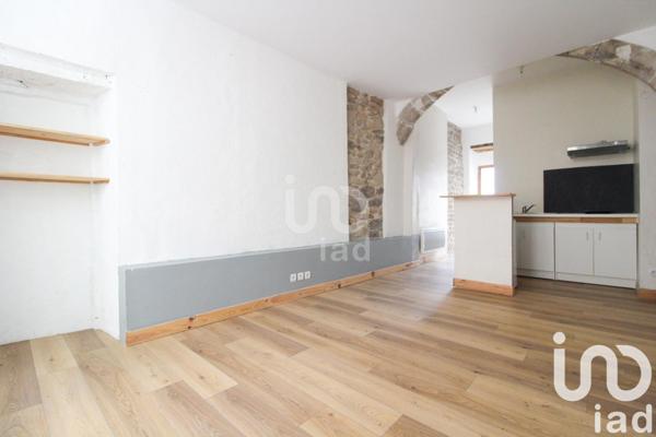 Studio 1 pièce de 30 m² à Saint-Affrique (12400)