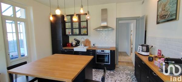 Maison à vendre 9 pièces 205 m² Chasseneuil-du-Poitou