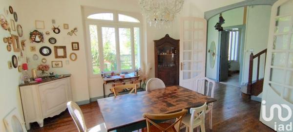 Maison à vendre 9 pièces 205 m² Chasseneuil-du-Poitou