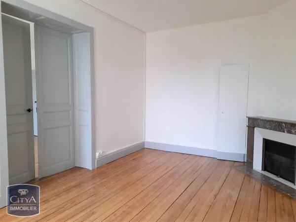 Appartement à louer 2 pièces 55.51m²