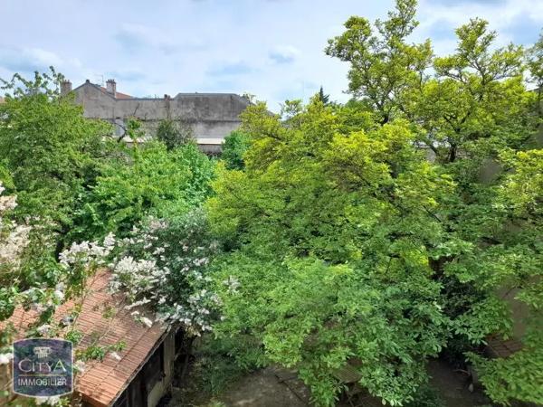 Appartement à louer 2 pièces 55.51m²