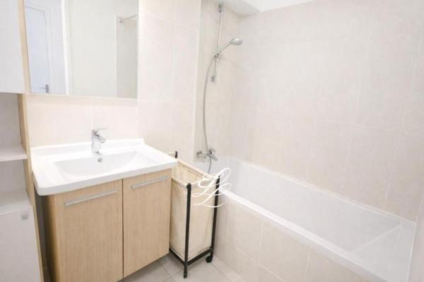 Vente - Appartement 4 pièces 85 m 2 Paris (75014)