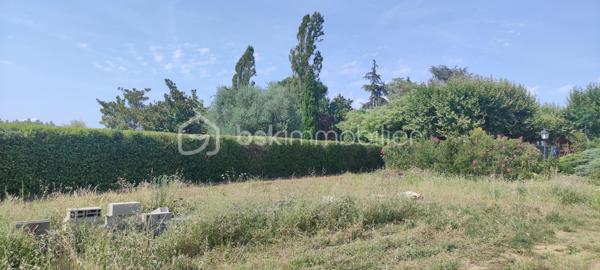 Terrain de 568 m²