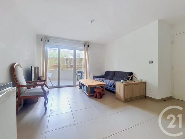 Appartement T3 à vendre  3 pièces - 57,40 m 2   DRAGUIGNAN  - 83