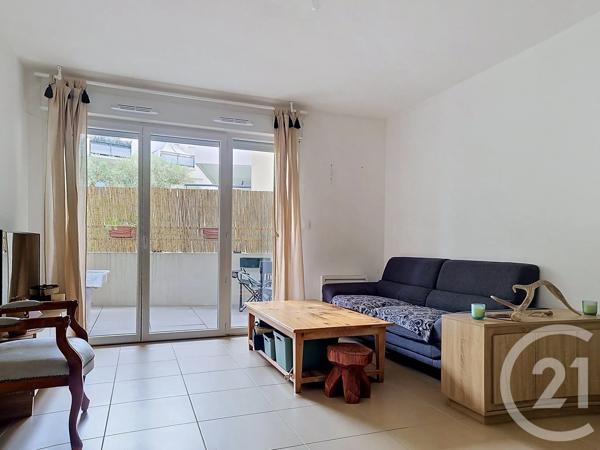 Appartement T3 à vendre  3 pièces - 57,40 m 2   DRAGUIGNAN  - 83