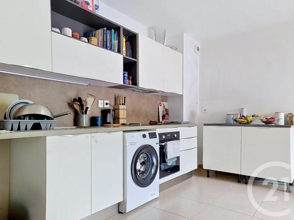 Appartement T3 à vendre  3 pièces - 57,40 m 2   DRAGUIGNAN  - 83