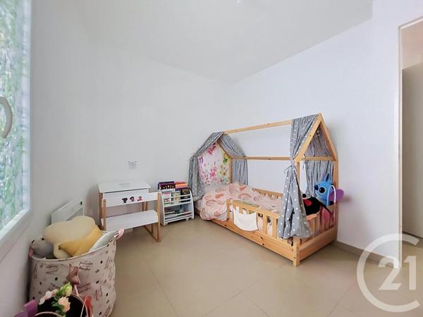 Appartement T3 à vendre  3 pièces - 57,40 m 2   DRAGUIGNAN  - 83