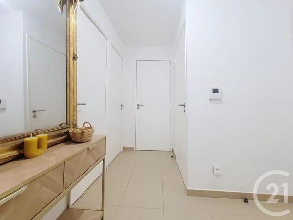 Appartement T3 à vendre  3 pièces - 57,40 m 2   DRAGUIGNAN  - 83