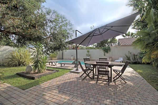 AGEN - Maison de ville de 230 m² avec 5 chambres, garage, piscine sur un terrain de 790 m² en centre ville d'Agen