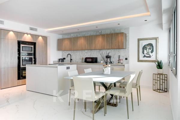 Appartement 3 pièces Terrasse Cannes Croisette Vue Mer