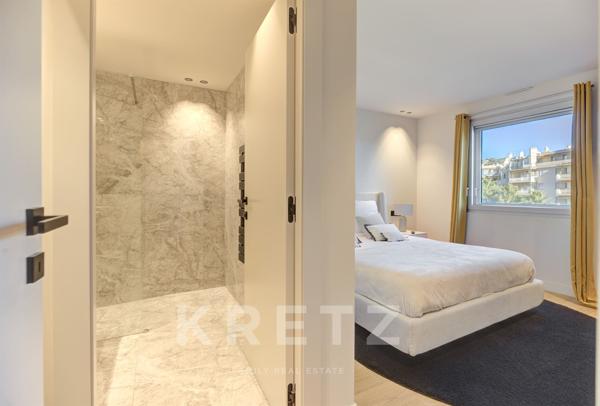 Appartement 3 pièces Terrasse Cannes Croisette Vue Mer