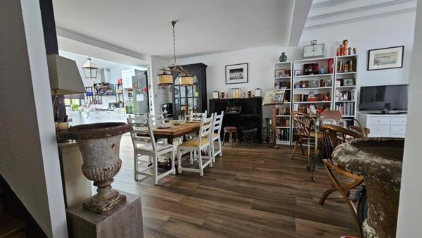 Maison familiale de charme avec cinq chambres