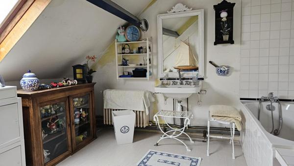 Maison familiale de charme avec cinq chambres