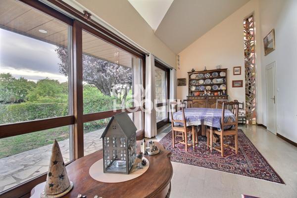 Maison à vendre de 8 pièces de 193.68 m²