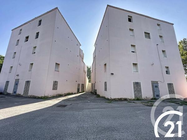 Immeuble à vendre  1280 m 2   CAVAILLON  - 84