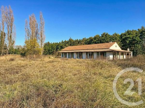 Maison à vendre  6 pièces - 216 m 2   ARLES  - 13