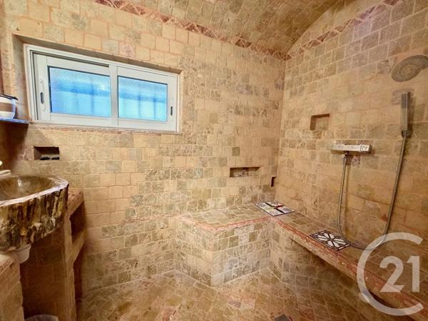 Maison à vendre  6 pièces - 216 m 2   ARLES  - 13