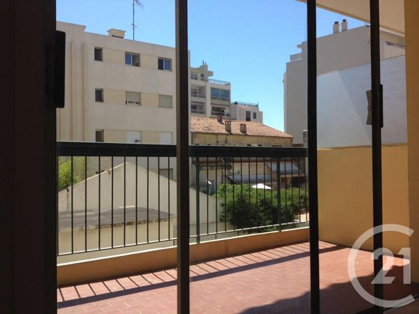 Appartement à vendre  2 pièces - 23 m 2   ANTIBES  - 06