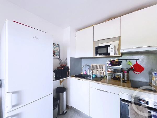 Appartement à vendre  2 pièces - 23 m 2   ANTIBES  - 06