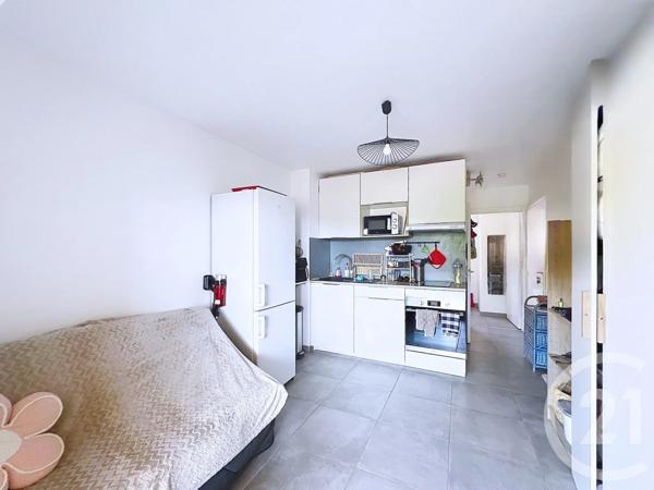 Appartement à vendre  2 pièces - 23 m 2   ANTIBES  - 06