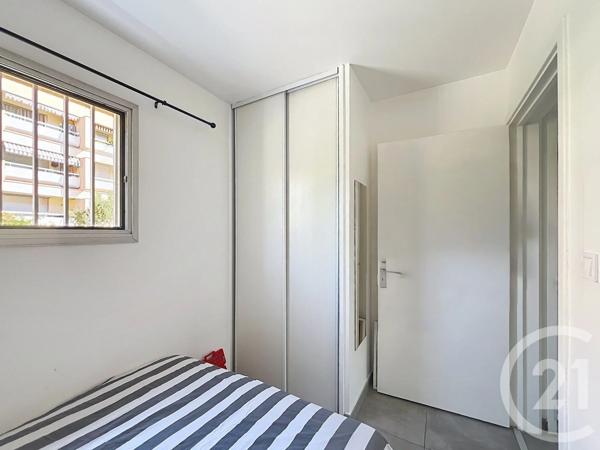Appartement à vendre  2 pièces - 23 m 2   ANTIBES  - 06