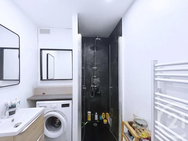 Appartement à vendre  2 pièces - 23 m 2   ANTIBES  - 06