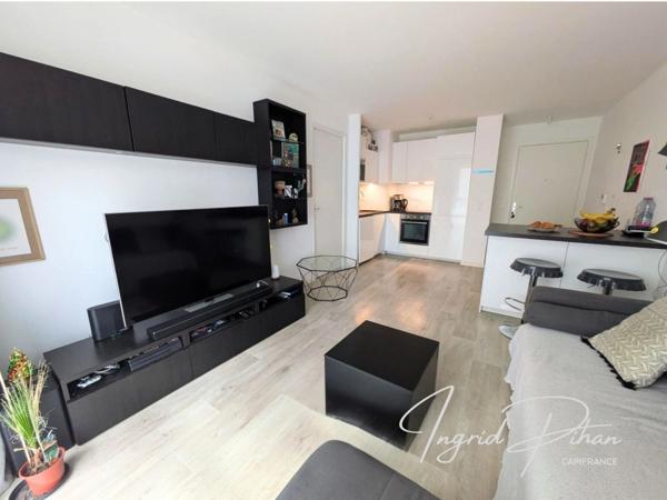 Apt 50m2 + Terrasse de 14m2 - COEUR DE VILLE - BEZONS (95)