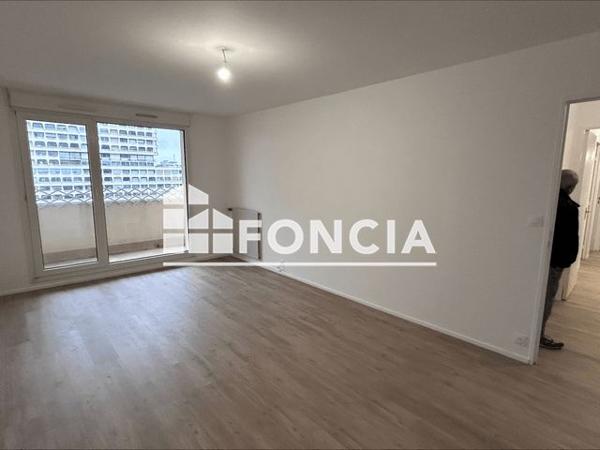 Location Appartement 3 pièces 65.75 m² - 3 SQUARE DU ROI ARTHUR Rennes 35000