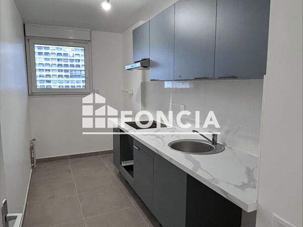 Location Appartement 3 pièces 65.75 m² - 3 SQUARE DU ROI ARTHUR Rennes 35000