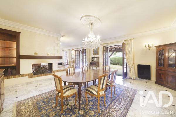 Maison à vendre 5 pièces 281 m² Pau