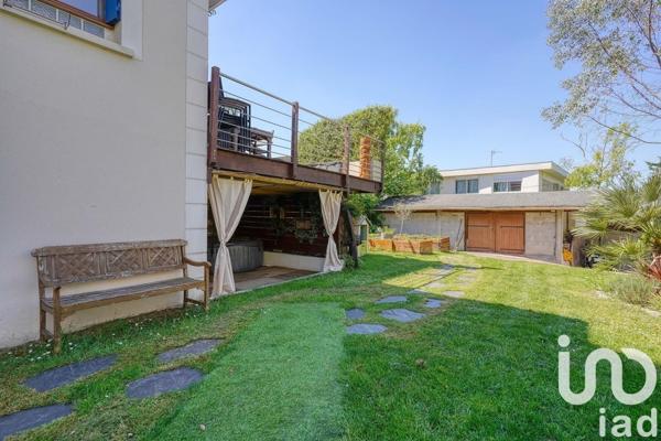 Maison 5 pièces de 140 m² à Cachan (94230)