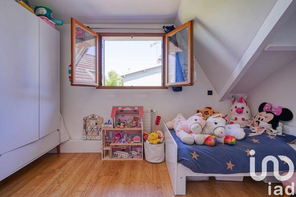 Maison 5 pièces de 140 m² à Cachan (94230)