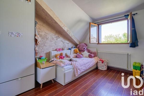 Maison 5 pièces de 140 m² à Cachan (94230)